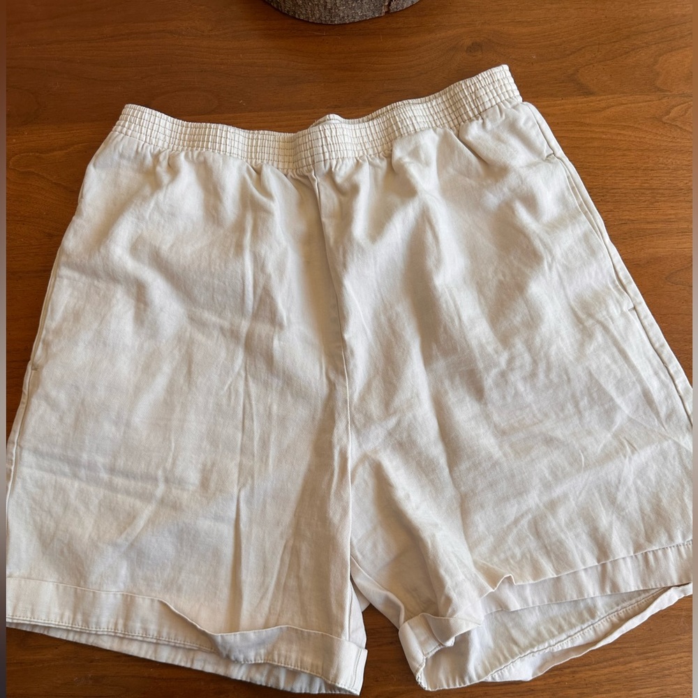 Aritzia Wilfred Free Nova 7” short